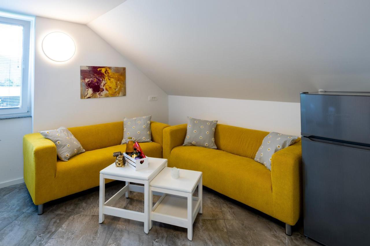 Aparthouse Jana Breg Zirovnica Ngoại thất bức ảnh
