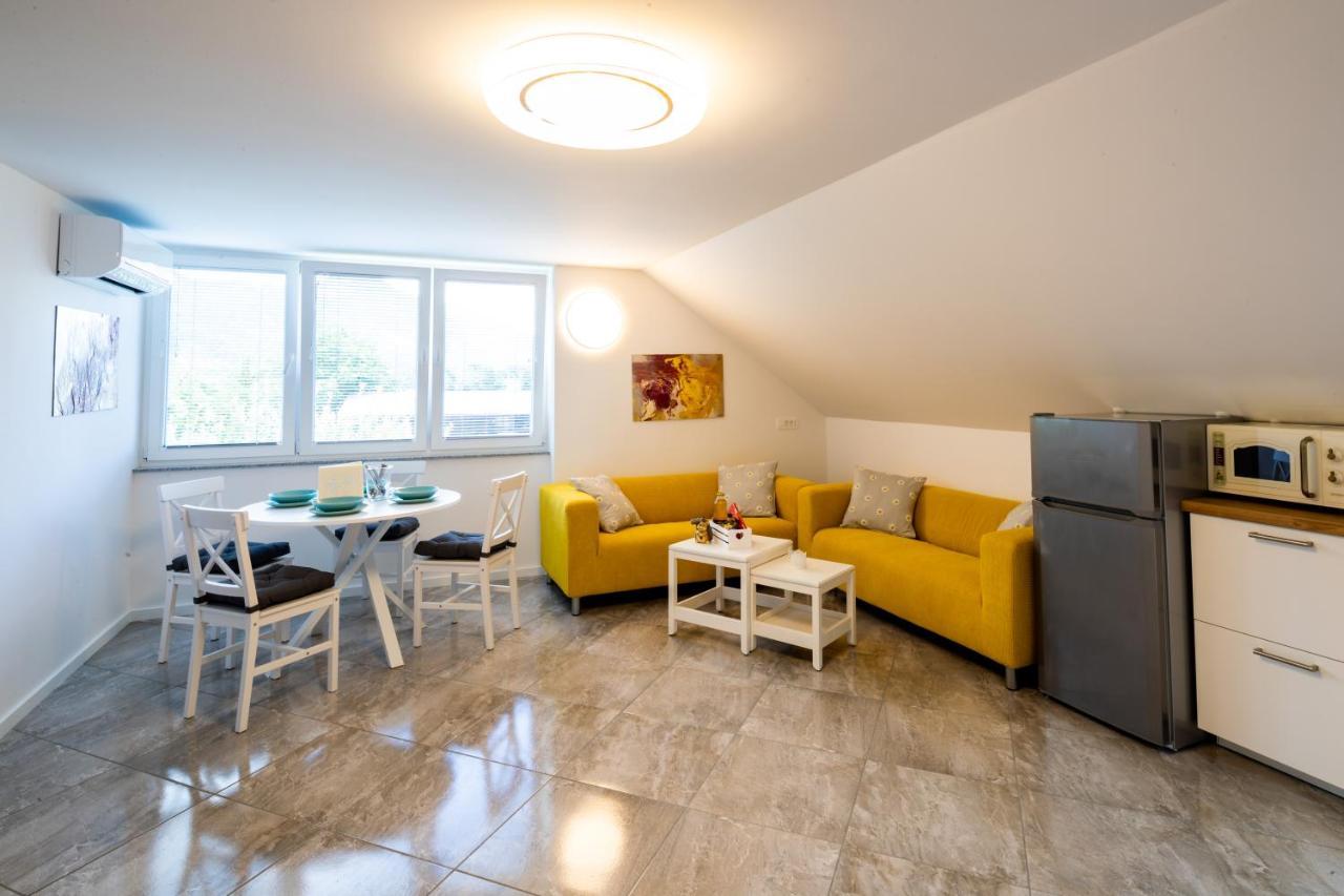 Aparthouse Jana Breg Zirovnica Ngoại thất bức ảnh