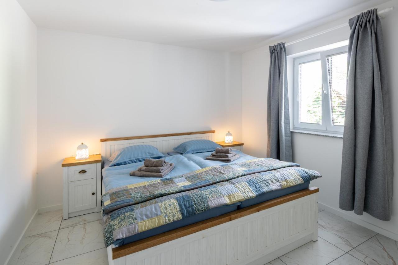 Aparthouse Jana Breg Zirovnica Ngoại thất bức ảnh