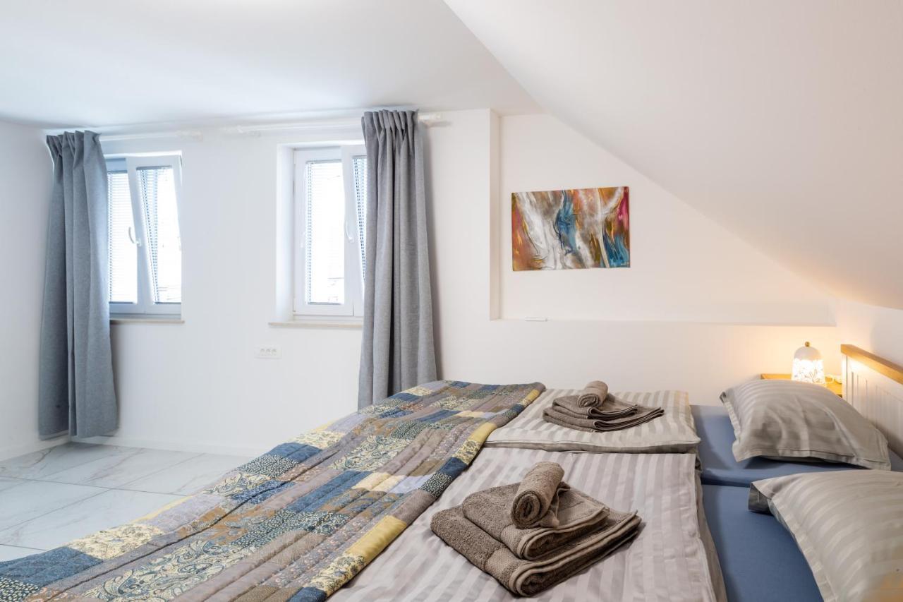 Aparthouse Jana Breg Zirovnica Ngoại thất bức ảnh