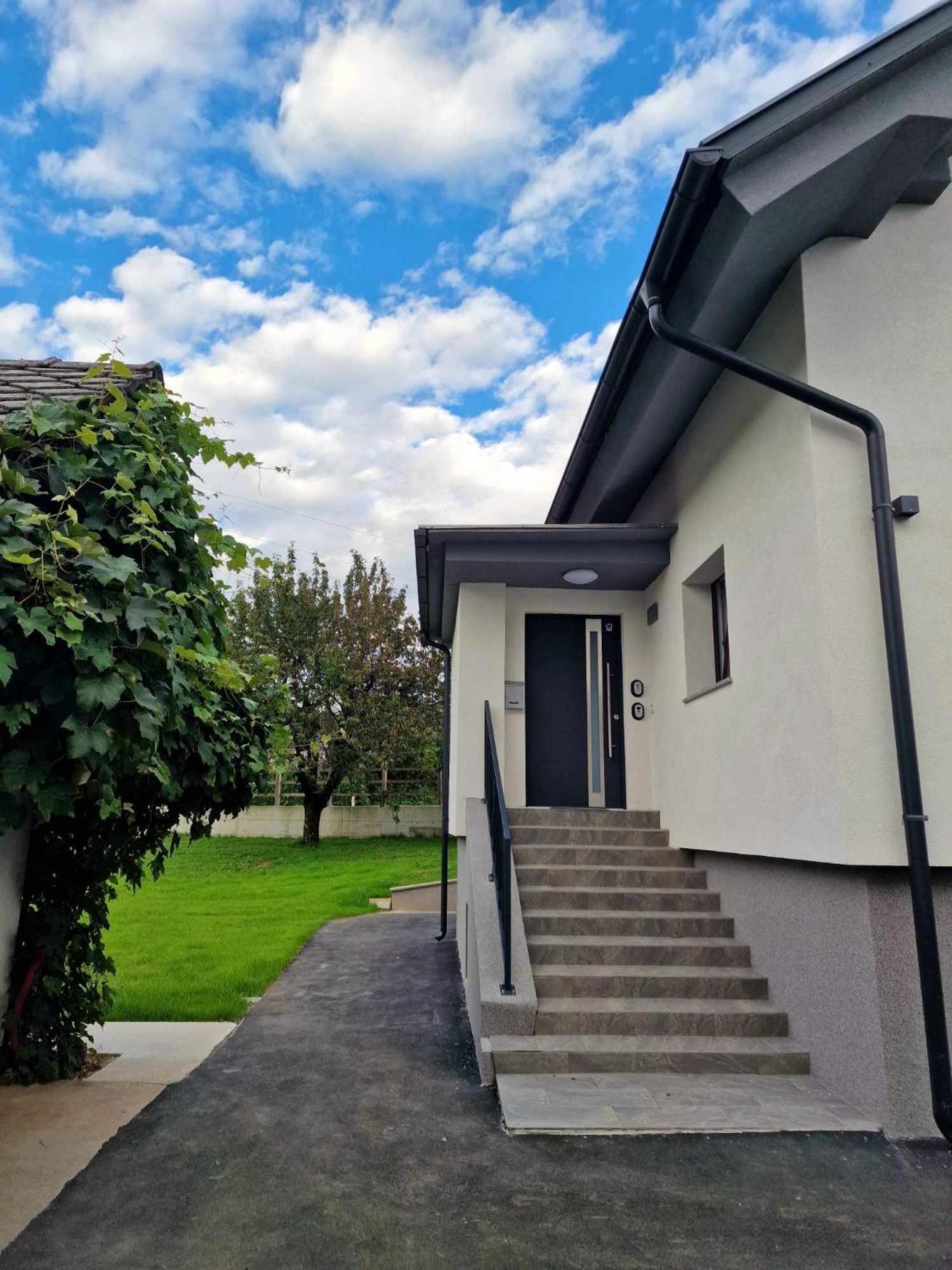Aparthouse Jana Breg Zirovnica Ngoại thất bức ảnh